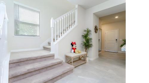 Solterra Resort: 5-BR themed rooms and pool in Davenport, USA