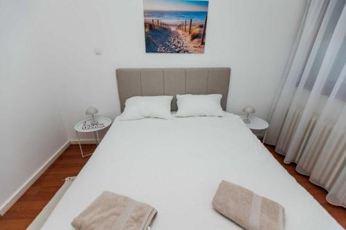 Mirror Apartment in 普罗济夫卡