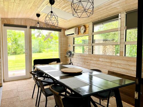 DOMEGLAMPING at FISHINGLAKE in Sagvar