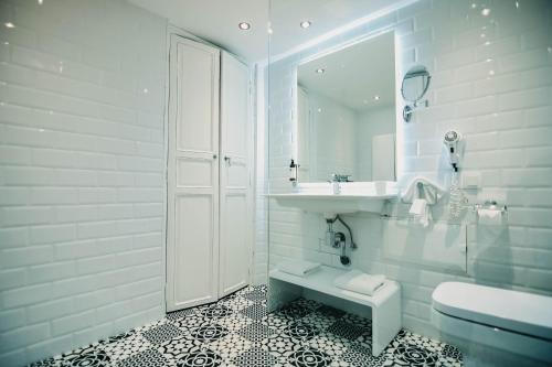 555 HOTEL CLUBBING ADULTS ONLY Room Type - Superior Twin Room