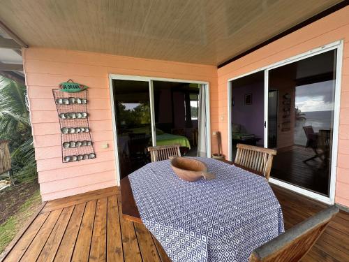Cơ sở vật chất, Bungalow chez Josi, bord de mer privé (Bungalow chez Josi, bord de mer prive) in Raiatea
