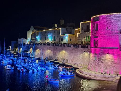 Centro Storico Suites Giovinazzo in 焦維納佐