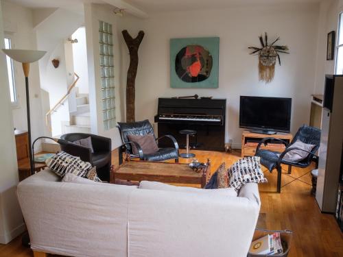 Appartement duplex avec jardin à deux pas de Paris (Appartement duplex avec jardin a deux pas de Paris) in 旺夫