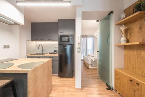 Newly Renovated Loft 1 min walk from metro by Cloudkeys - image 13