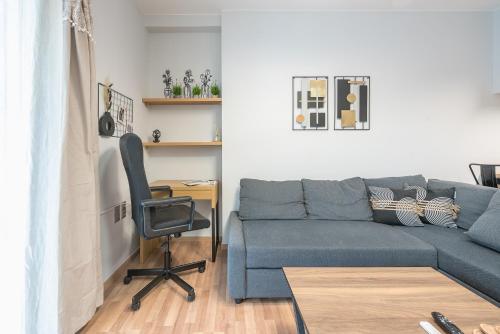 Newly Renovated Loft 1 min walk from metro by Cloudkeys - image 10