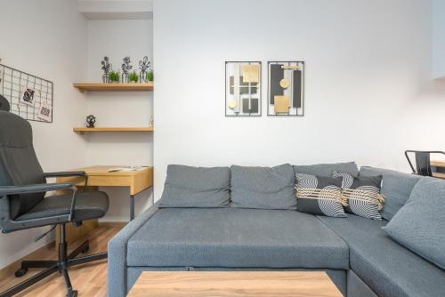 Newly Renovated Loft 1 min walk from metro by Cloudkeys - image 2