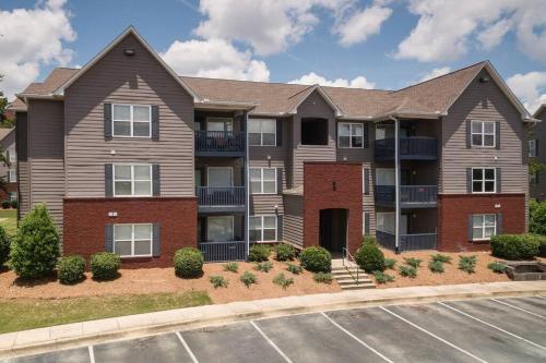 Vibrant Living Near Auburn University l 4BR 4BA in Auburn, USA
