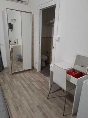 Bedroom la stazione – Palermo, CA