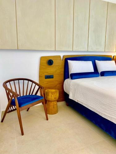 1 king bed, 1 twin bed