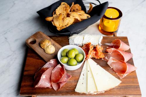 Hollywood Historic Hotel - image 6