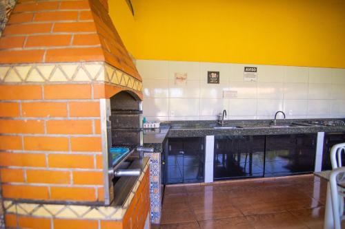 設施, Casa com amplo espaço verde, 4 Suítes e Piscina (Casa com amplo espaco verde, 4 Suites e Piscina) in 阿爾托達波阿維斯塔住宅區