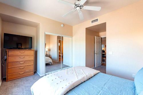 Relaxing Resort-Style 2BR-2BA Condo Retreat - Low Summer Rates! Relaxing Resort-Style 2BR-2BA Condo Retreat - Low Summer Rates!