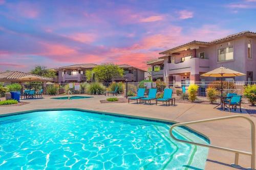 Relaxing Resort-Style 2BR-2BA Condo Retreat - Low Summer Rates! Relaxing Resort-Style 2BR-2BA Condo Retreat - Low Summer Rates!