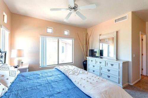 Relaxing Resort-Style 2BR-2BA Condo Retreat - Low Summer Rates! Relaxing Resort-Style 2BR-2BA Condo Retreat - Low Summer Rates!