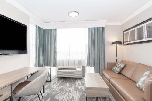 Sandman Signature Toronto Airport Hotel near Toronto Pearson nemzetközi repülőtér