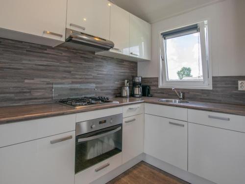 ห้องครัว, Purperreiger 24-32 in เชนไดก์ เอน กีฟิทส์บูร์ท