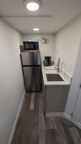 Cozy Studio 250sqf with kitchenette and private bathroom Close to Time Square NYC in North Bergen, USA
