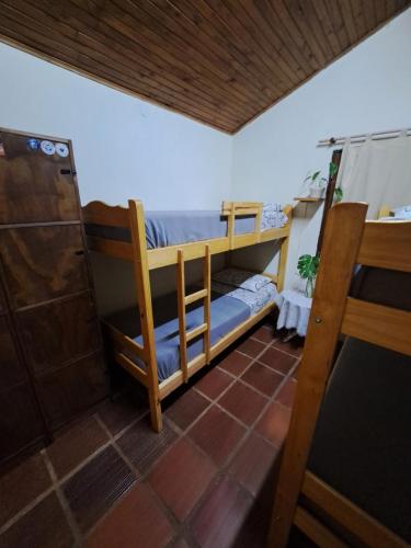 1 twin bed
