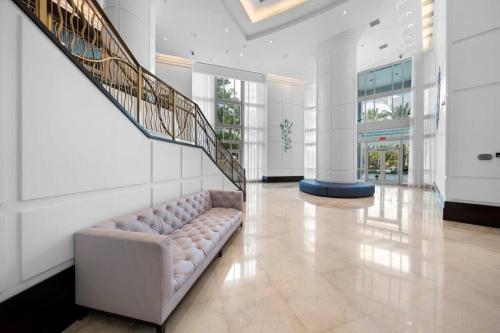 FountaineBleau Resort, Balcony with Ocean & Pool View in Miami Beach, USA