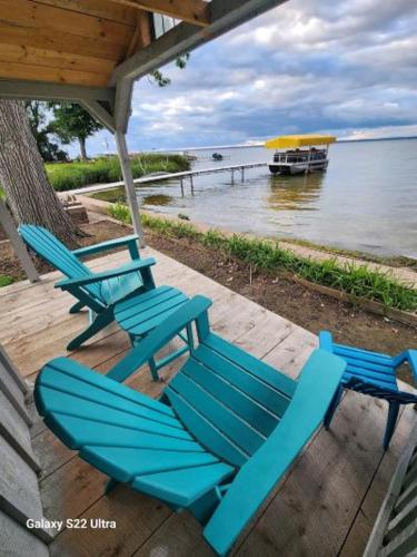 Waterfront Oneida Lake Lux House! in Bridgeport, USA