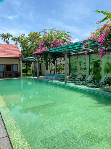 Standard suite double or twin pool view