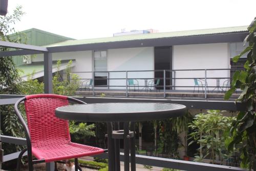 Cando Living Apartments in Central Avenue in San Jose