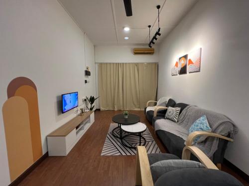 Cozy 10Pax 3BR Near TCempedak Beach Netflix