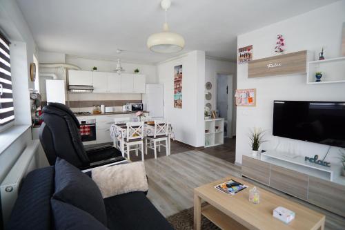 Relaxing Coresi Place Relaxing Coresi Place