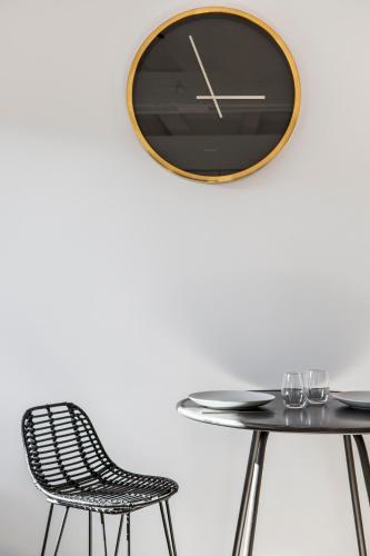 One-Bedroom Apartment (No Parking) image 1