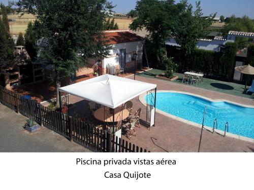 Casa rural con piscina y pista de padel - Casa de Pacas