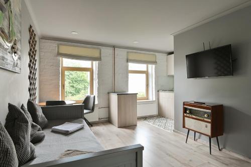 Loft design studio apartment & FREE parking, Riga (fotografie 6)