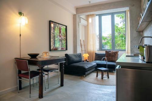 Dazzling Minimalist One Bedroom Apartment, Sofia (Foto 3)