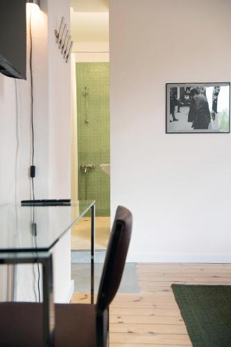 Dazzling Minimalist One Bedroom Apartment, Sofia (Foto 6)