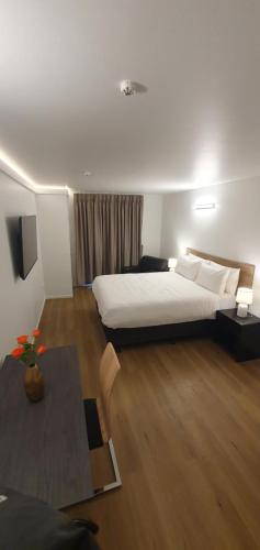 The Haven Newmarket Suites - image 2