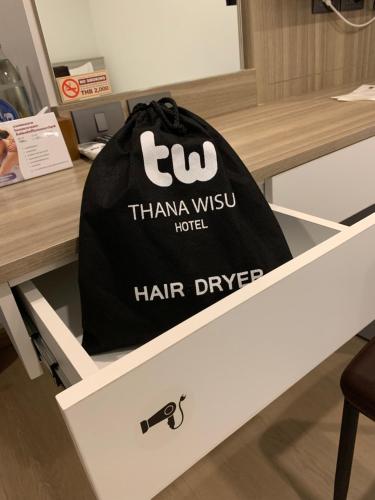 Thana Wisut Hotel, Bangkok (photo 7)