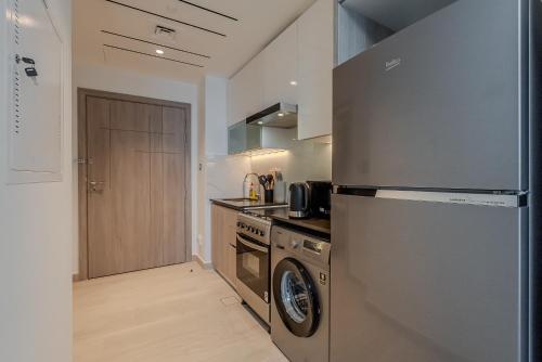 Cozy Studio in JLT I Medore - image 8