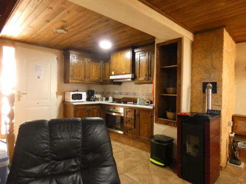 Konyha, La Encina B in Villaverde De Guadalimar