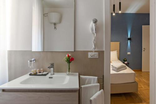 Essence Guesthouse - image 4