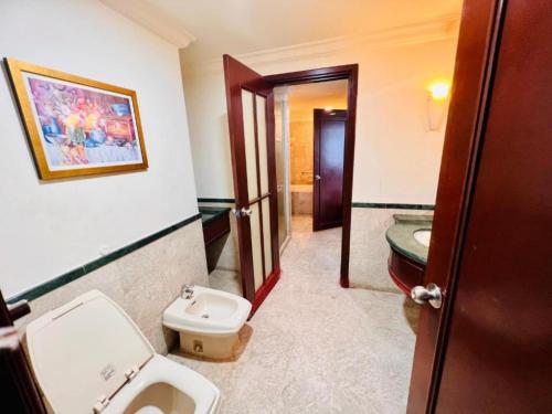Times Square Villa Park Service Suite - image 12