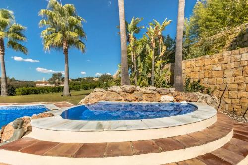 Palm Tree Golfers Retreat With Private Pool