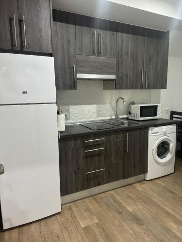 APARTAMENTOS TURISTICOS ARANZAZU in Losar De La Vera