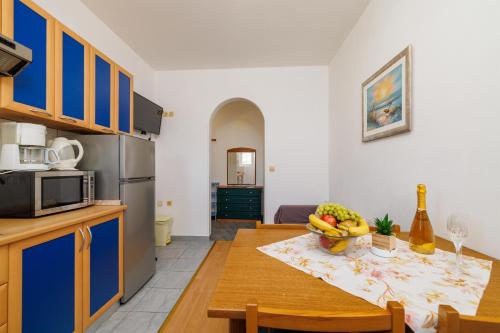 Two-Bedroom Apartment with Balcony image 6