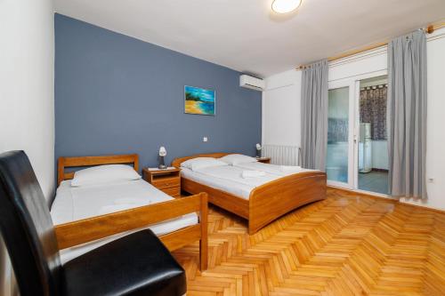 One-Bedroom apartment Standard image 9