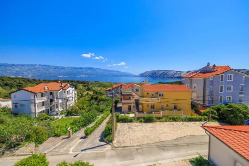 Two-Bedroom Apartment with Sea View image 1