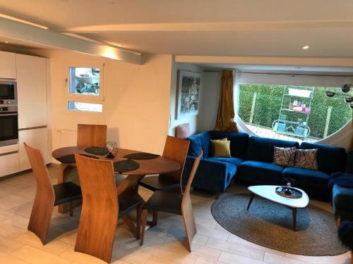 Konyha, Petite maison à l'orée des bois vue magnifique sur le lac zenitude et plénitude (Petite maison a l'oree des bois vue magnifique sur le lac zenitude et plenitude) in Belmont-sur-Lausanne