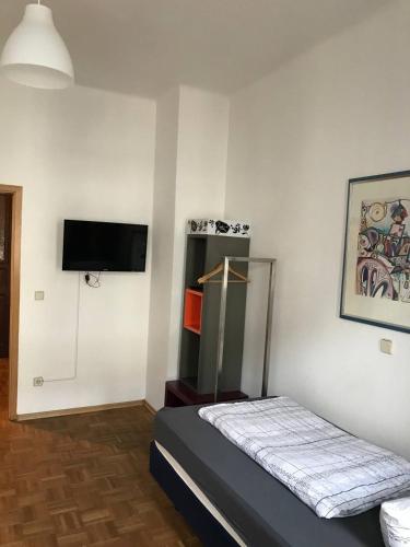 Enjoy your stay with DKN apartments - Mon-Sun - Late night check-in - Multilanguage - Near Railway station - Witamy serdecznie, Leipzig (photo 3)