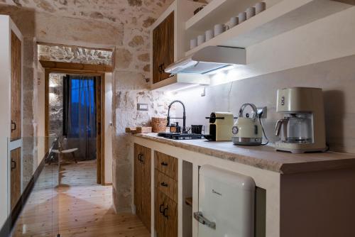 Facilities, Delta-Rho in Armeni