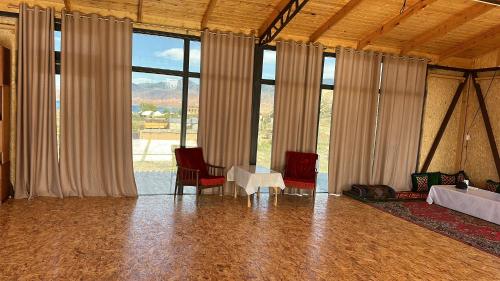 Iekārtas, Yurt camp Chyrak in Tong