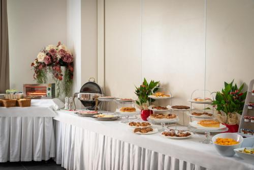 Food and beverages, Hotel Re Enzo in Saragozza