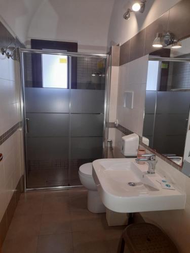 Deluxe Double Room image 1